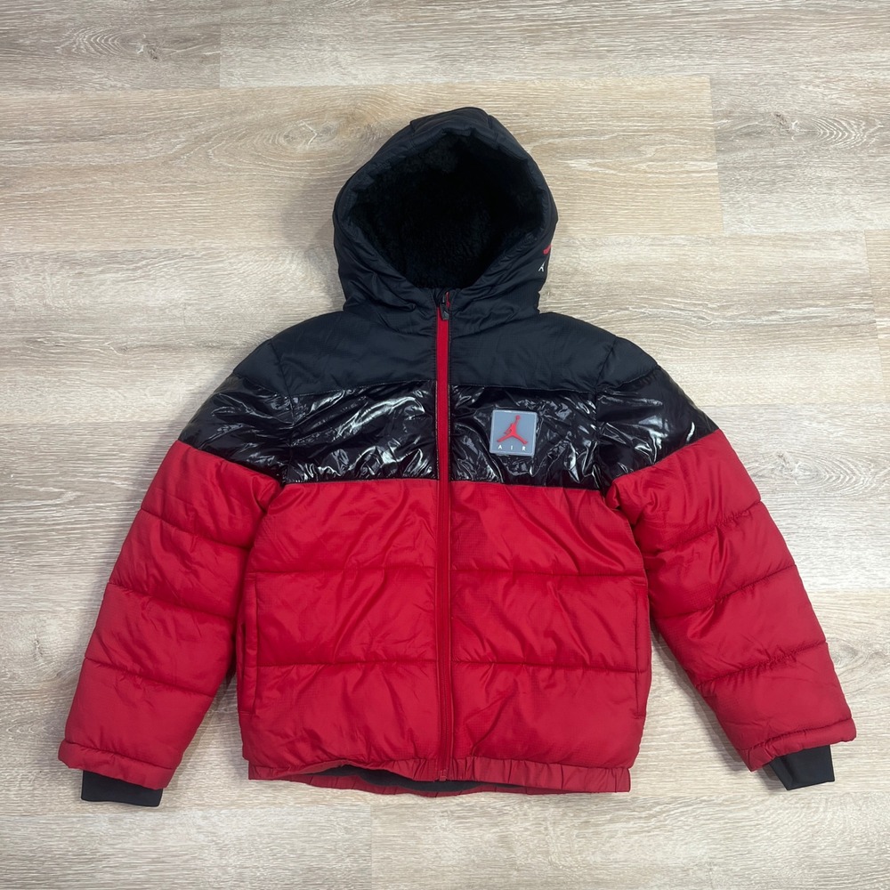 Jordan Boys Puffer Jacket Red Black Hooded Sherpa Lined Size Medium 10-12 Yrs